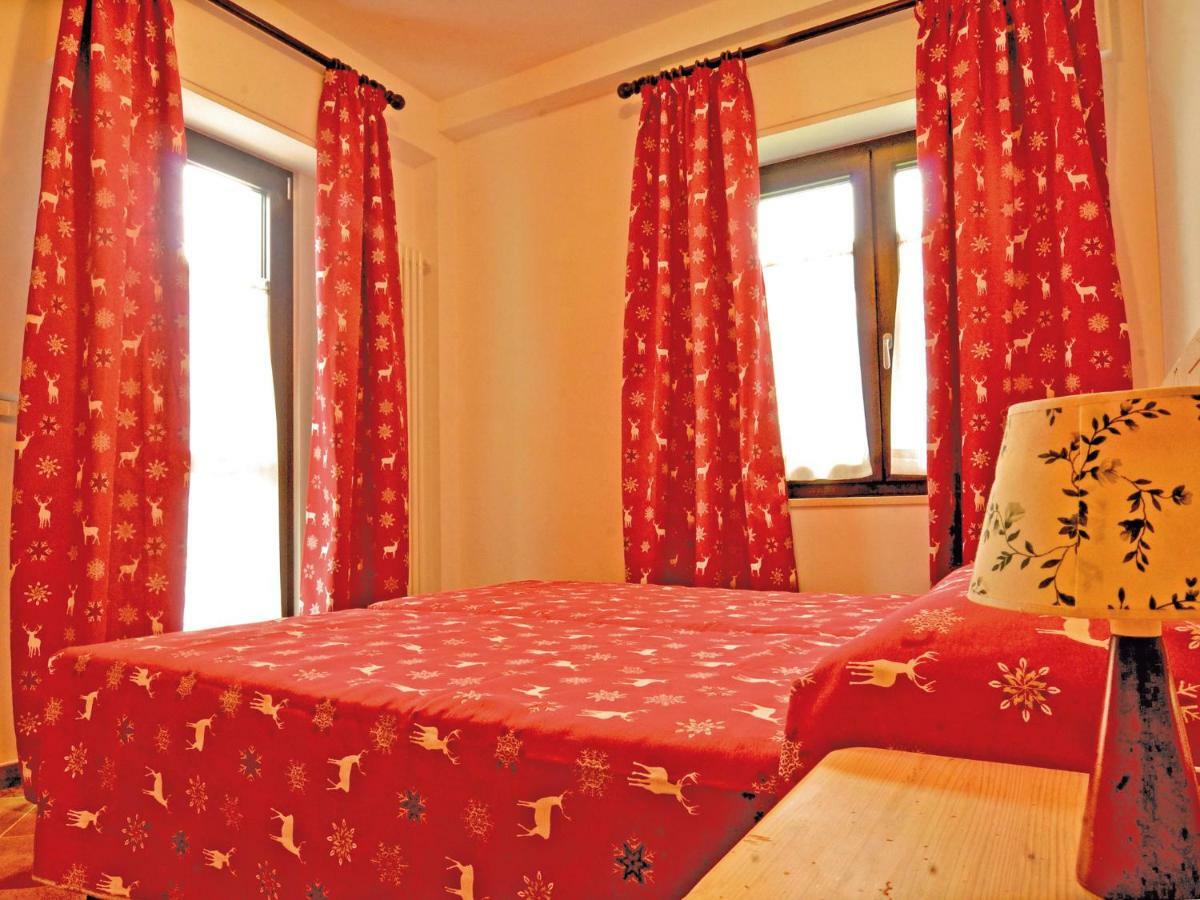 Albergo Ristorante Centro Vico Canavese 外观 照片