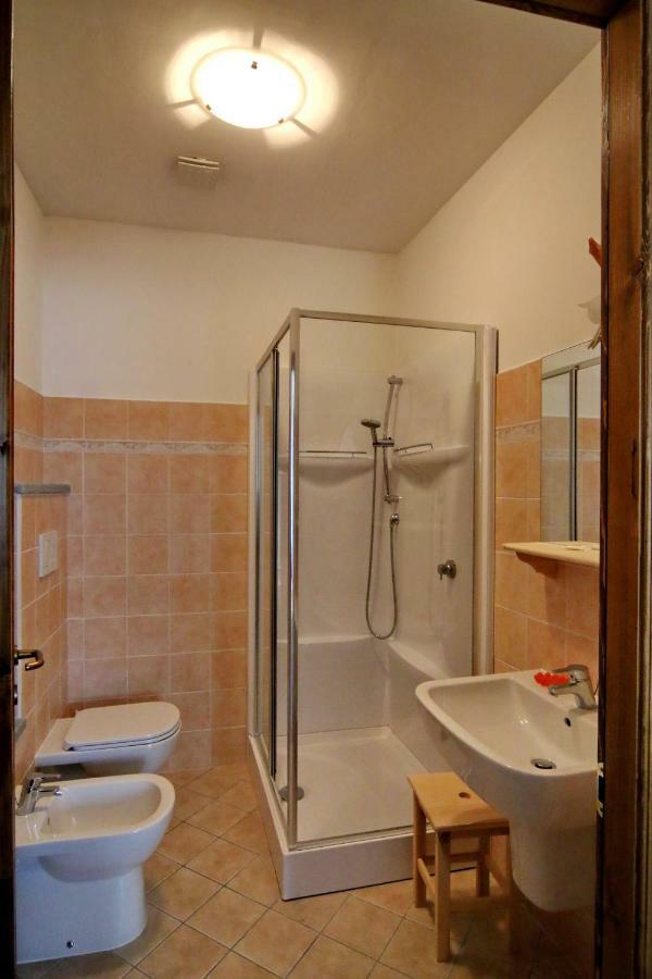 Albergo Ristorante Centro Vico Canavese 外观 照片
