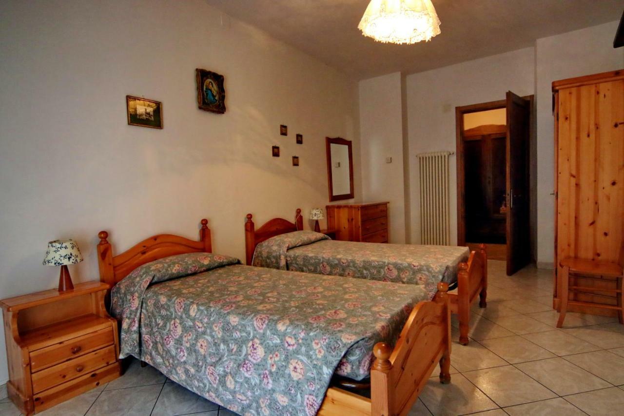 Albergo Ristorante Centro Vico Canavese 外观 照片